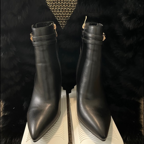 Sexy black bootie with gold accents. - Picture 2 of 5